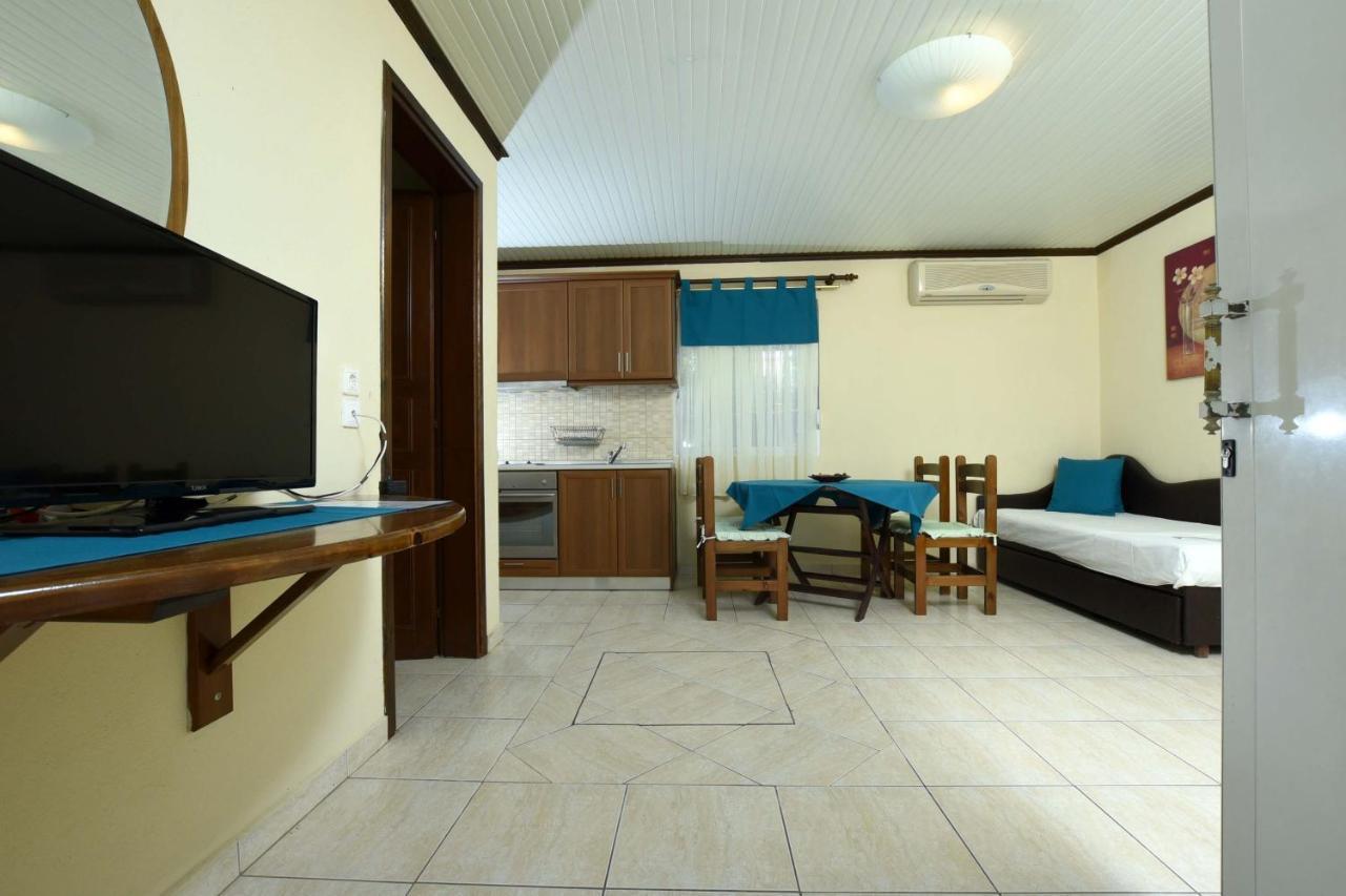Haus Platanos Apartments & Bungalows By The Sea Vourvourou Exterior foto