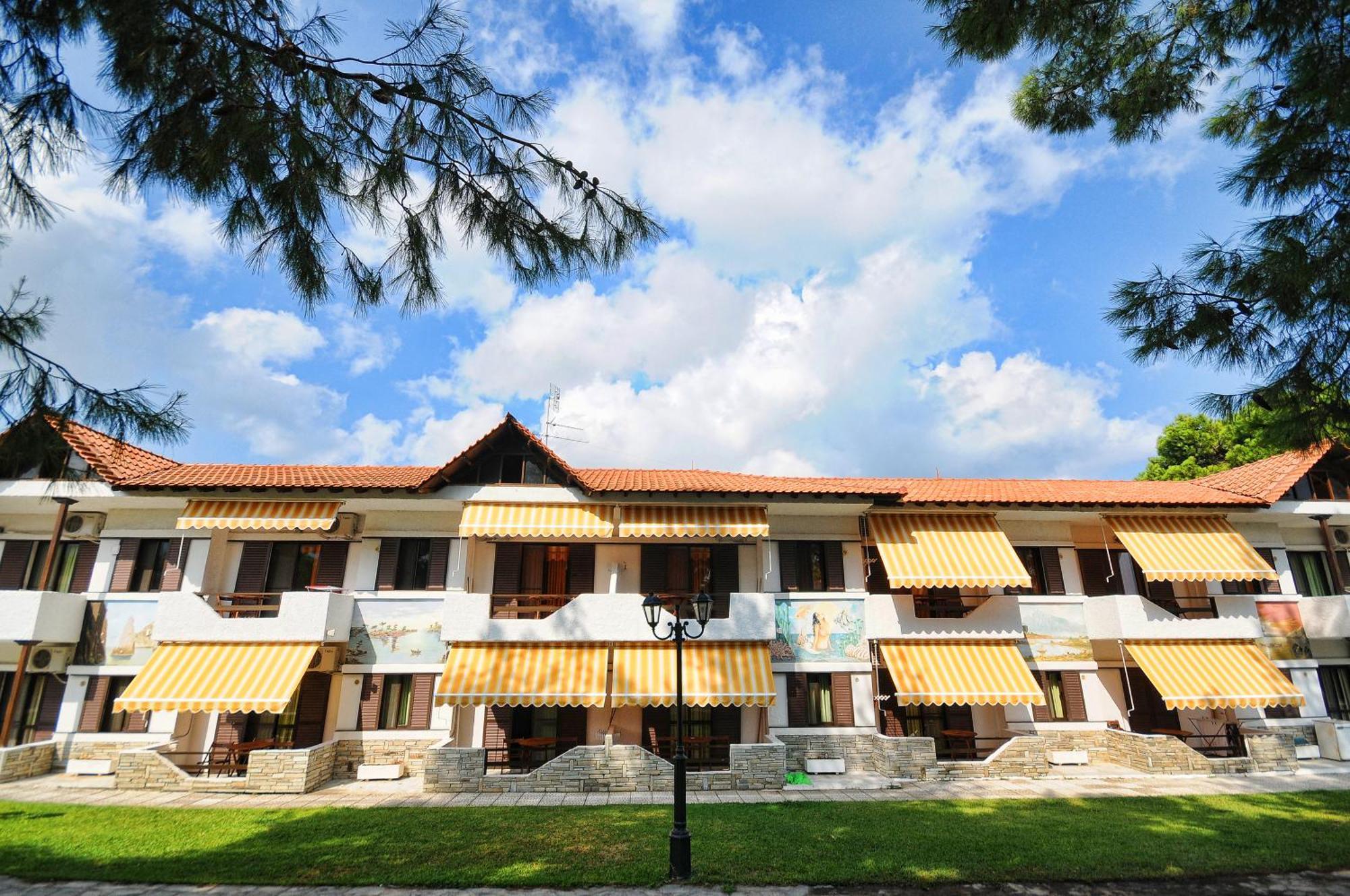 Haus Platanos Apartments & Bungalows By The Sea Vourvourou Exterior foto