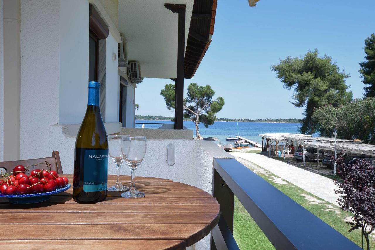 Haus Platanos Apartments & Bungalows By The Sea Vourvourou Exterior foto