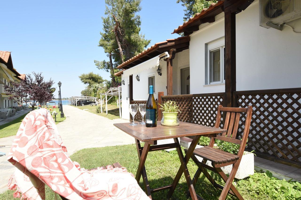 Haus Platanos Apartments & Bungalows By The Sea Vourvourou Exterior foto